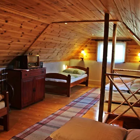 Chatka Vychodna Lodge